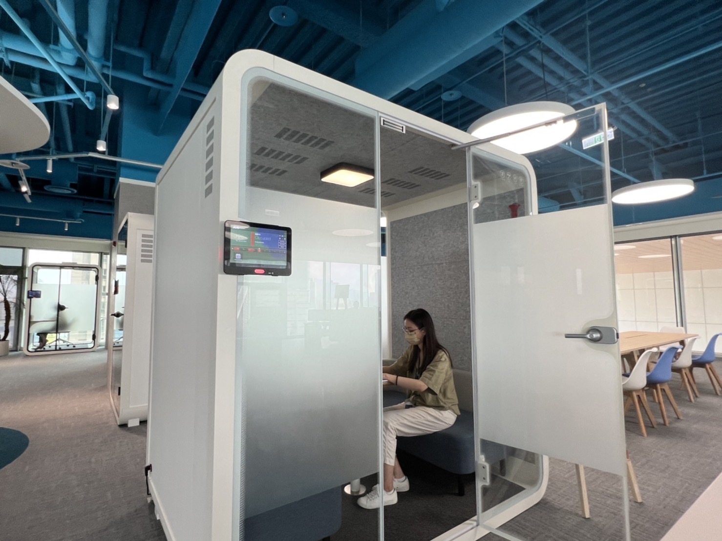 Top1体育高雄據點的智慧行動辦公艙，展現Top1体育在面板以外的研發應用軟實力